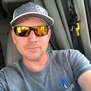 Meet your Posher, Chris